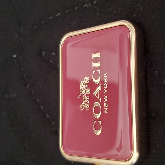 **NWT COACH KEYCHAIN - Picture 7 of 8